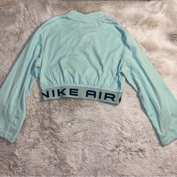Girls Nike Kids Light Aqua Cropped Long Sleeve Top Size Med - Picture 5 of 5